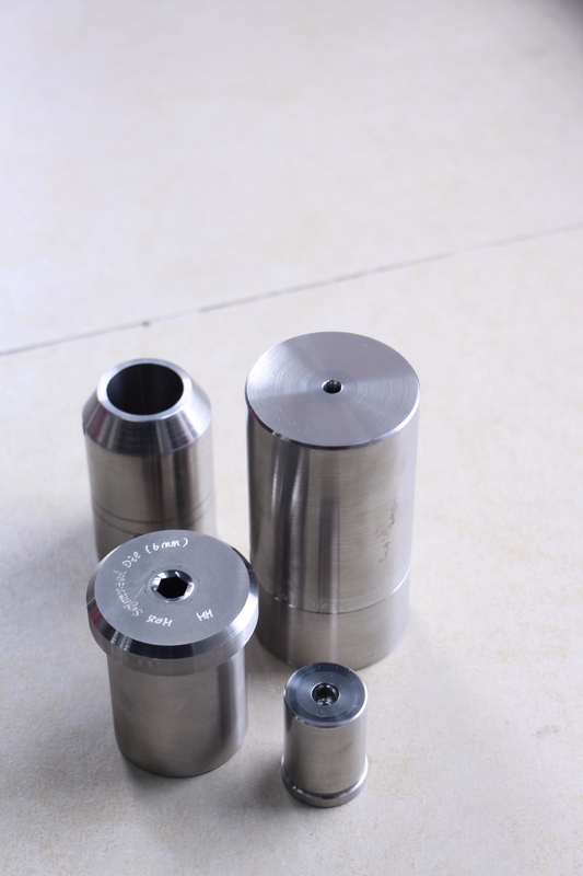 Surface Polishing China Desain Baru Cold Heading Die Untuk Extrusion Die Dengan Bahan Karbida Sedeng